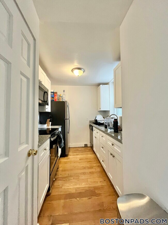 Photo - 774 Columbus Ave Unidad 4