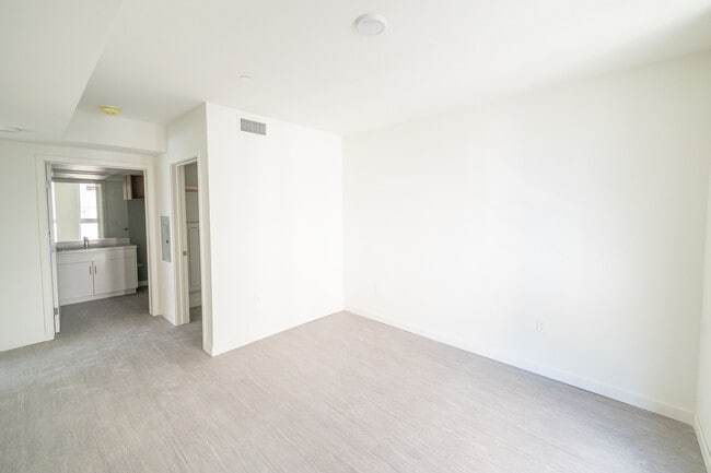 Photo - The Kittredge