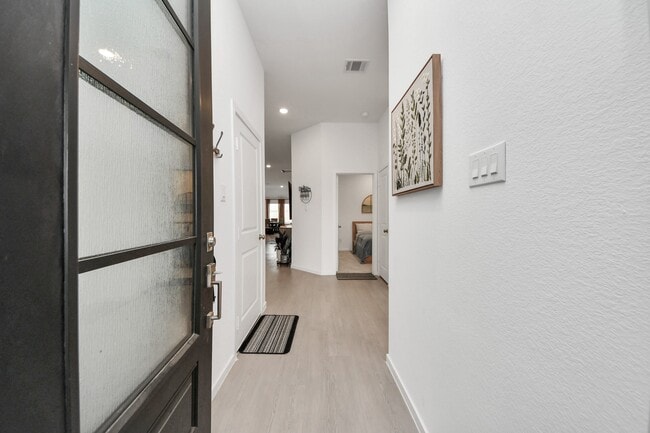 Building Photo - 8202 Tempest Stone Dr