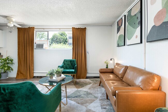 Carriage Green Apartments