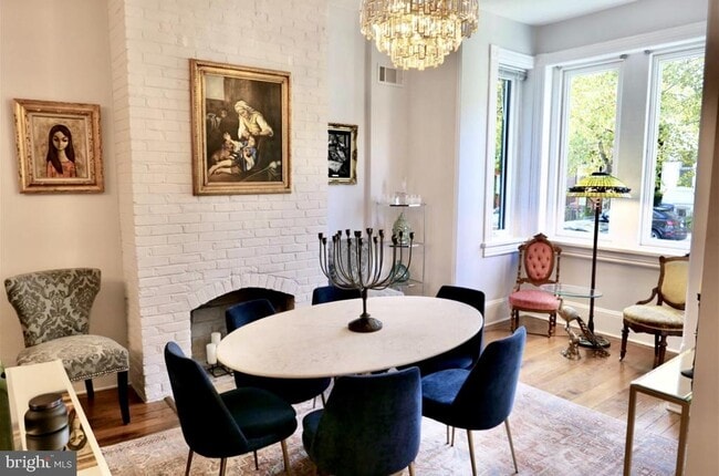 Photo - 815 11th St NE