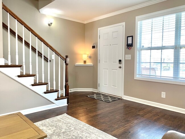 Photo - 308 Sam Houston Cir