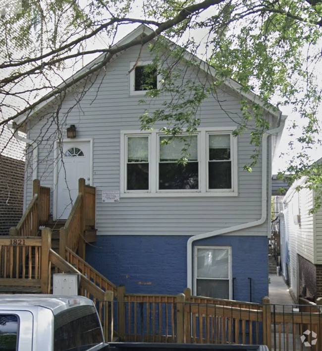 Building Photo - 1821 W Cullerton St Unit 1 Rental