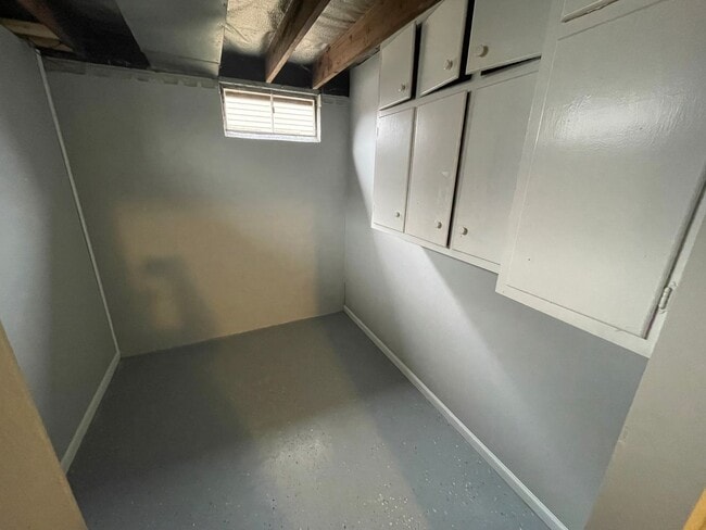 2 Bedroom With a Finished Basement and Detached Garage