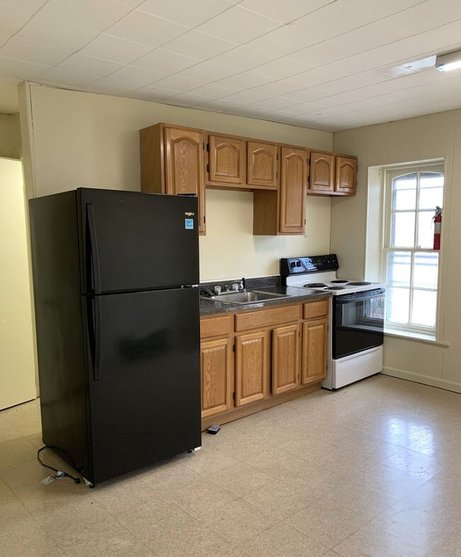 Photo - 212 E King St Unidad 212 B