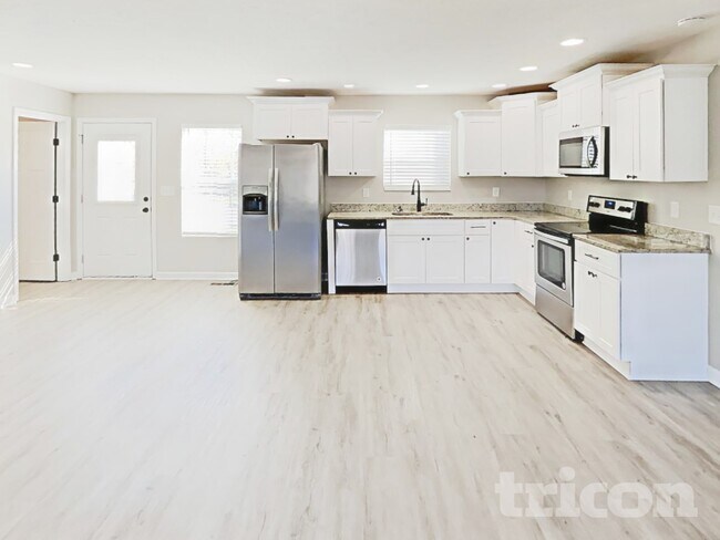 Photo - 201 Stroud Dr