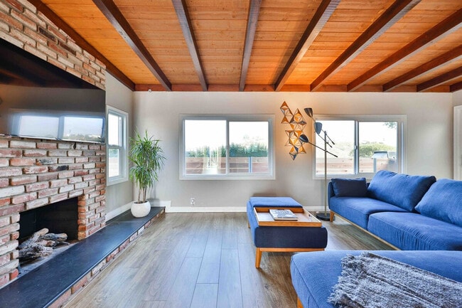 Building Photo - 6479 Carthage St Unit ID1382144P