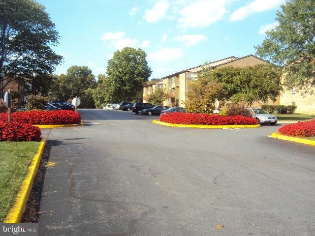 Building Photo - 7814 Hanover Pkwy Unit 304