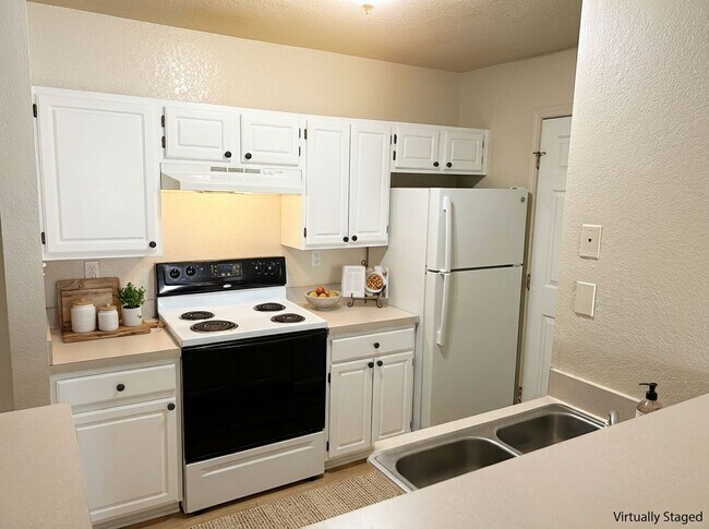 CLEAR CREEK APARTMENTS