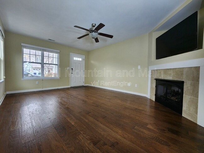 Photo - 19 Barnett Shoals Dr