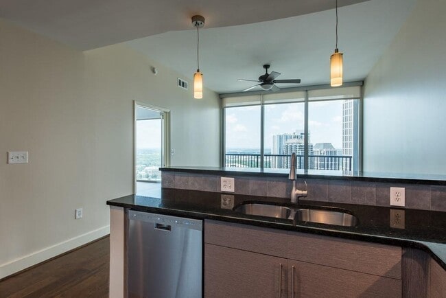 Photo - 1080 Peachtree St NE Unit 2616