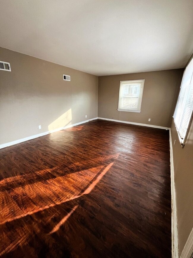 Photo - Spacious 2 bedroom home for Rent