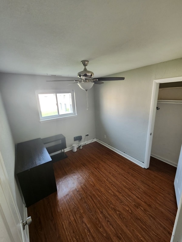 Photo - 728 S Westgrove Rd