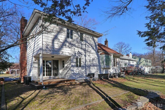 Photo - 240 Twin Oaks Terrace