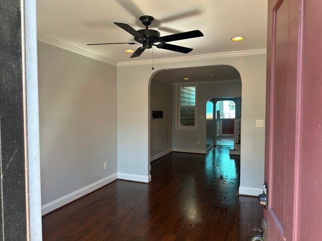 Entrance to house - 413 S Washington St House