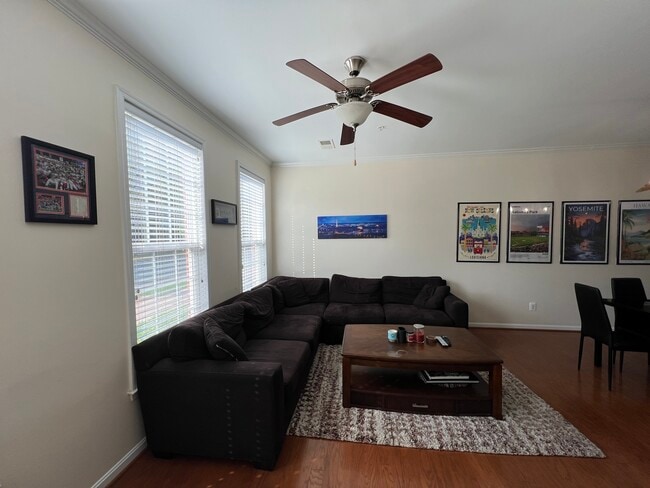 Photo - 19328 Diamond Lake Dr