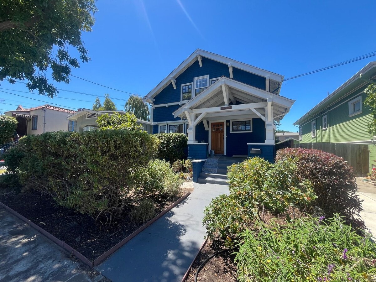 Photo - 2516 Encinal Ave