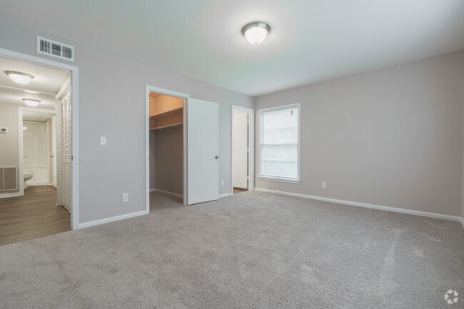 2BR, 2BA - 1,200SF - Primary Bedroom