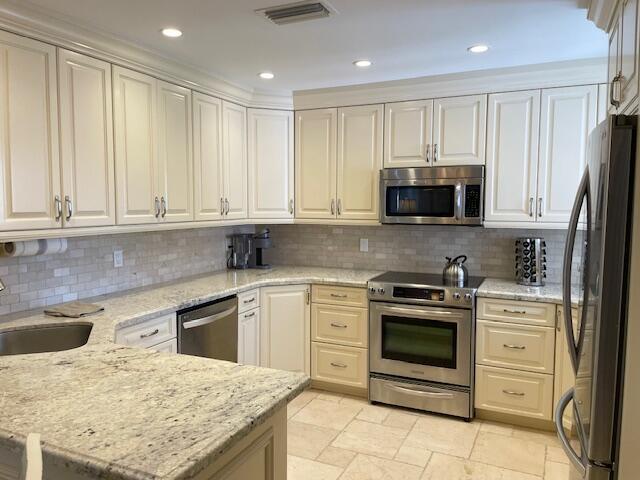Photo - 2502 Fairway Dr N