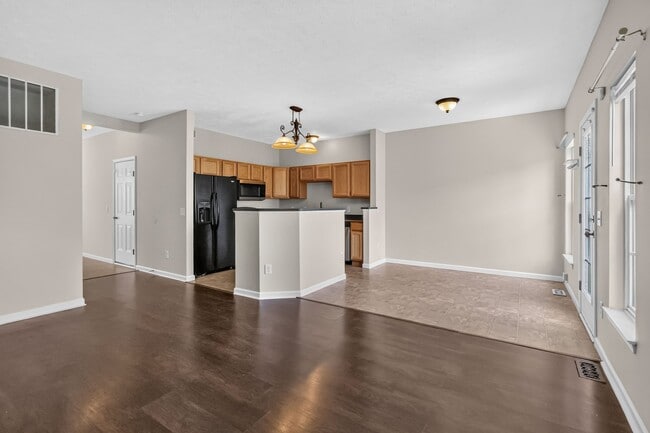 102 Yellowstone Ct