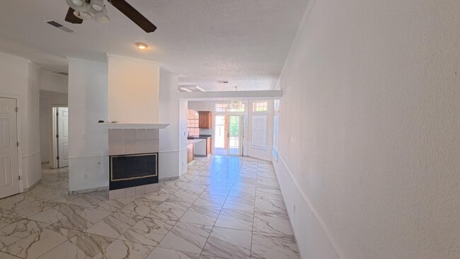 Photo - 915 Tony Sanchez Dr SE