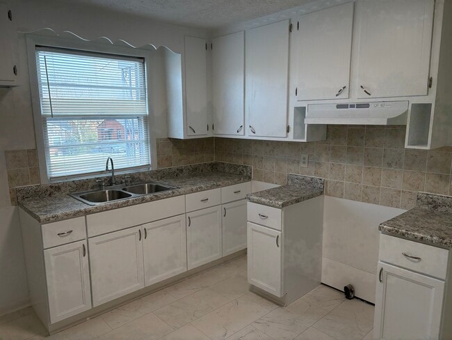 Photo - 3225 Panorama Dr