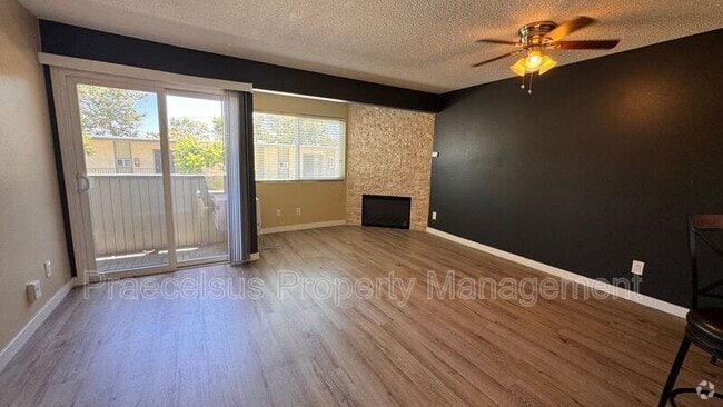 Building Photo - 202 S Pierce St Rental