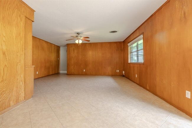 Photo - 2308 Hillcrest Dr