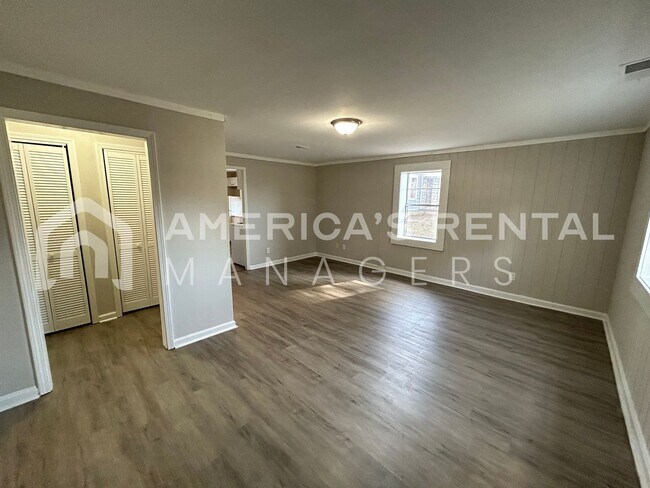 Photo - MOVE IN SPECIAL!!! - Home for rent in Adamsville! - Sign a lease by 5/15/26 to get ONE MONTH FREE!!!