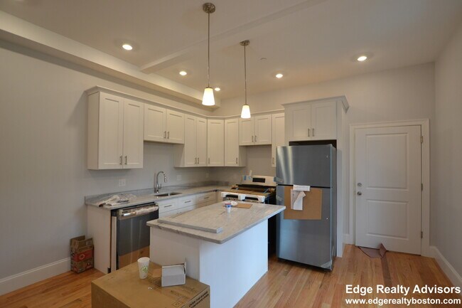 Photo - 30 Murdock St Unit 5