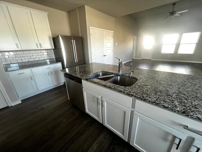 Photo - 6327 Sycamore Run