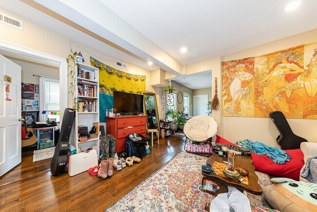 1564 Tremont St Unit 2