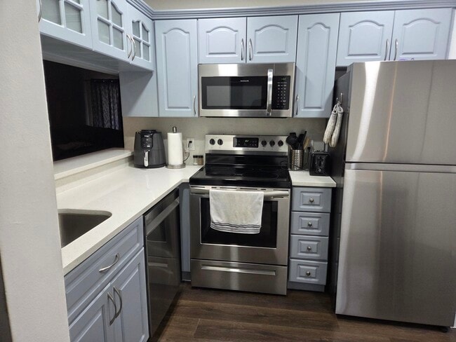 Building Photo - 1020 Coral Club Dr Unit 1020