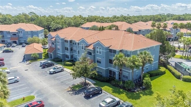 Building Photo - 18001 Richmond Pl Dr Unit 312 Rental