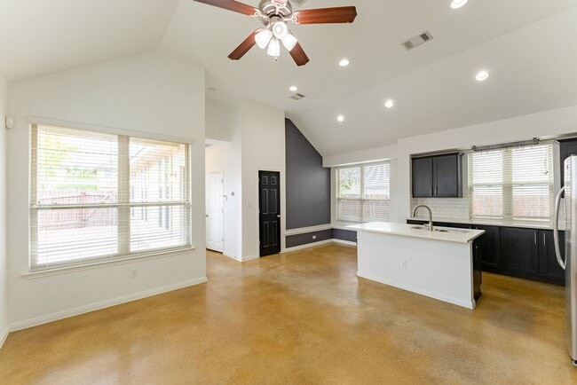 Photo - Stunning 3 bedroom/3 bathroom House in Austin!!!