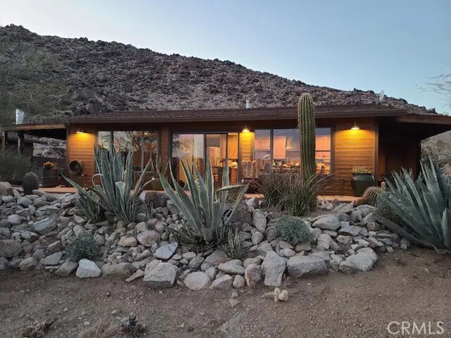 Building Photo - 61426 Calle Del Rio Rental