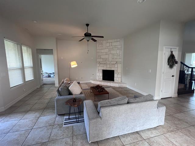 Photo - 1059 Enchanted Rock Dr