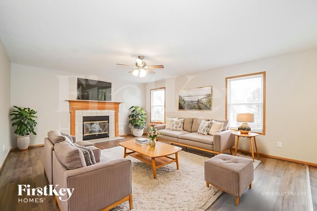 Photo - 1211 Sassafras Ln