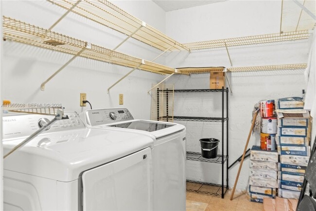 Photo - 481 Ives Dairy Rd Unit 303-4