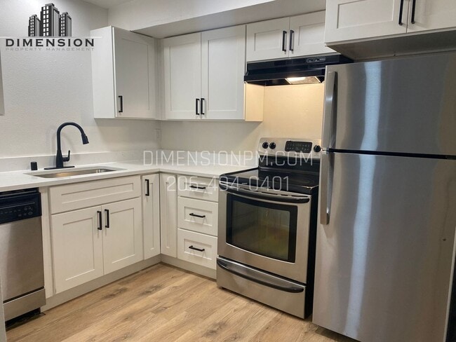 Photo - Charming 3 bed 2.5 Bath Duplex in Auburn