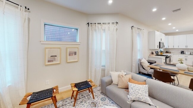 Photo - 12 York St Unit 1