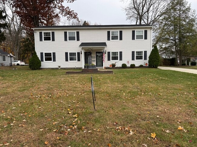 Building Photo - 545 Mentor Ave Unit 545 mentor