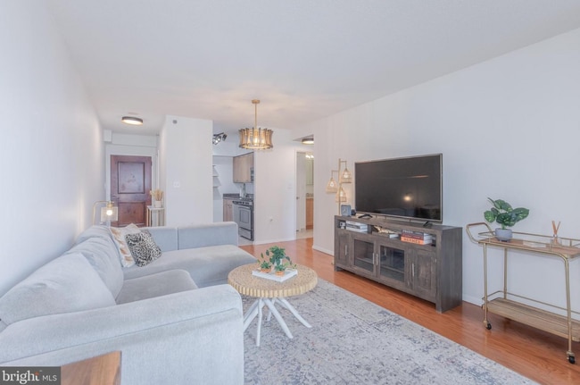 Photo - 4801 Fairmont Ave Unit 411