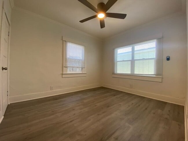 Photo - $2,295 . Spacious 2-Bedroom Unit Near the Beach!! Unidad 1620