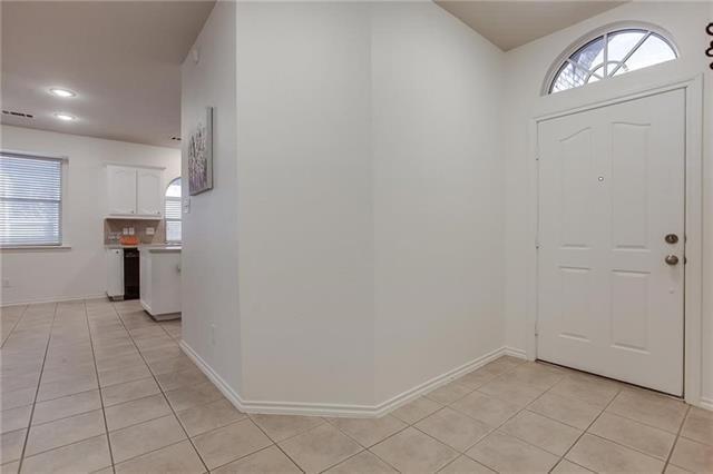 Photo - 3817 Summersville Ln