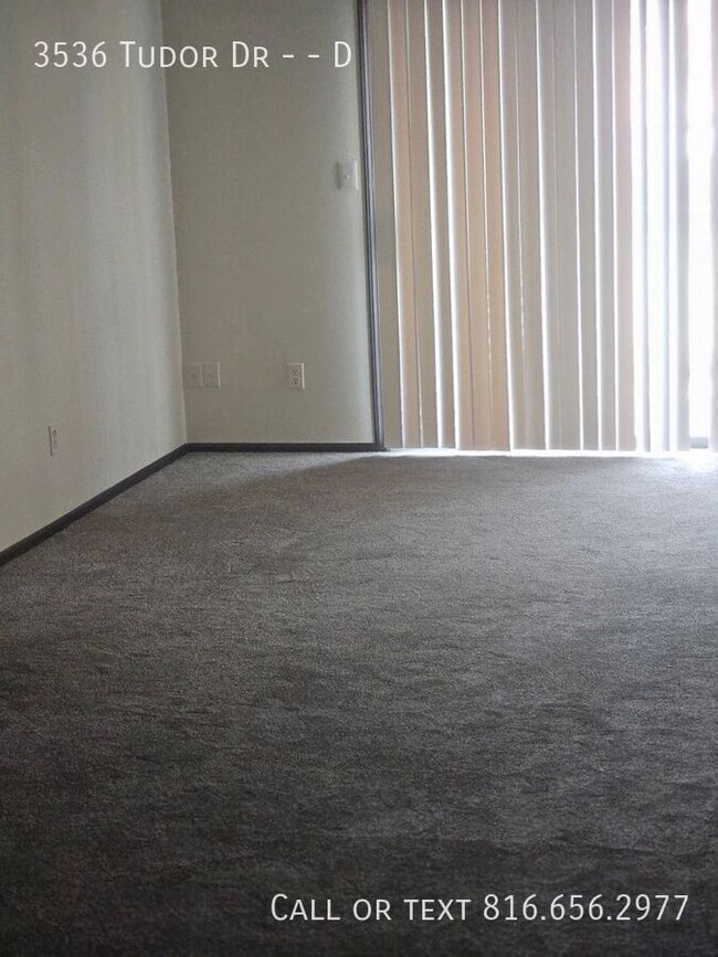 Building Photo - 3536 Tudor Dr Unit D
