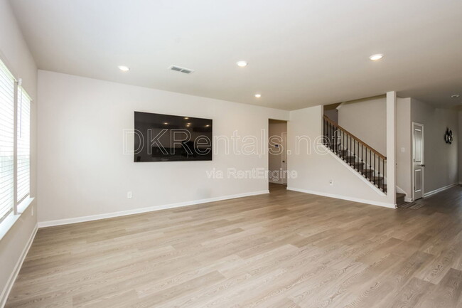 Photo - 177 Water Oak Wy