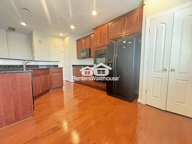 Photo - 3511 Carriage Walk Ln