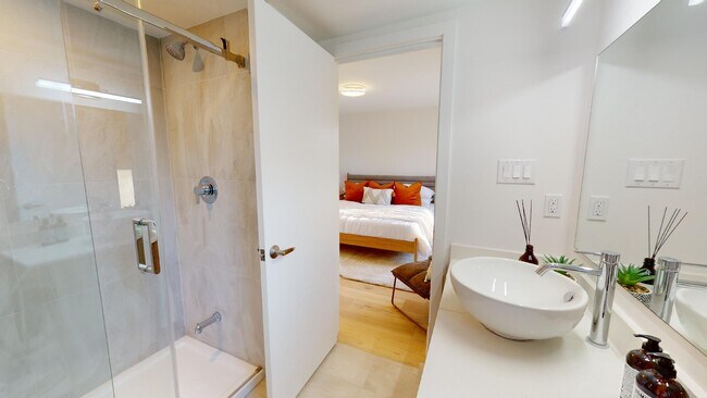 Photo - Modern Urban Towns Now Leasing! Unit 15