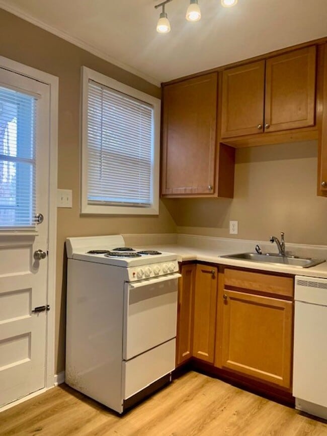 Photo - 2 Bedroom 1 Bath Townhome in Sunset Hills